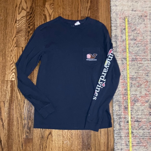 Vineyard Vines Tops - Adorable vineyard and vines T